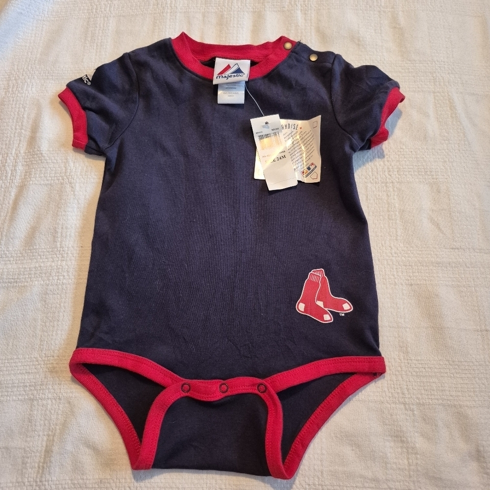 Boston Red Sox Majestic 24 months bodysuit blue red trim NWT